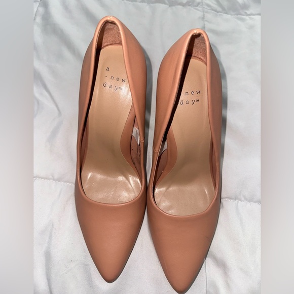 A NEW DAY Rose Pink Heels Chunky Heel Size 7 Blush - Picture 2 of 5